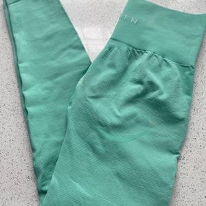 NVGTN - Mint green, size S, leggings. Worn once